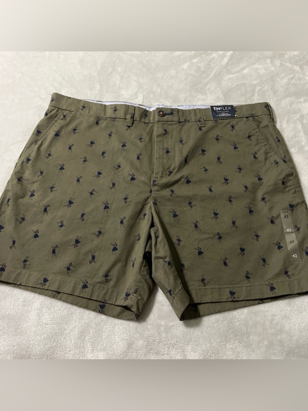 Tommy Hilfiger Flex Golf Shorts All Over Hula Girl Print Size 42 Waist 7” Inseam